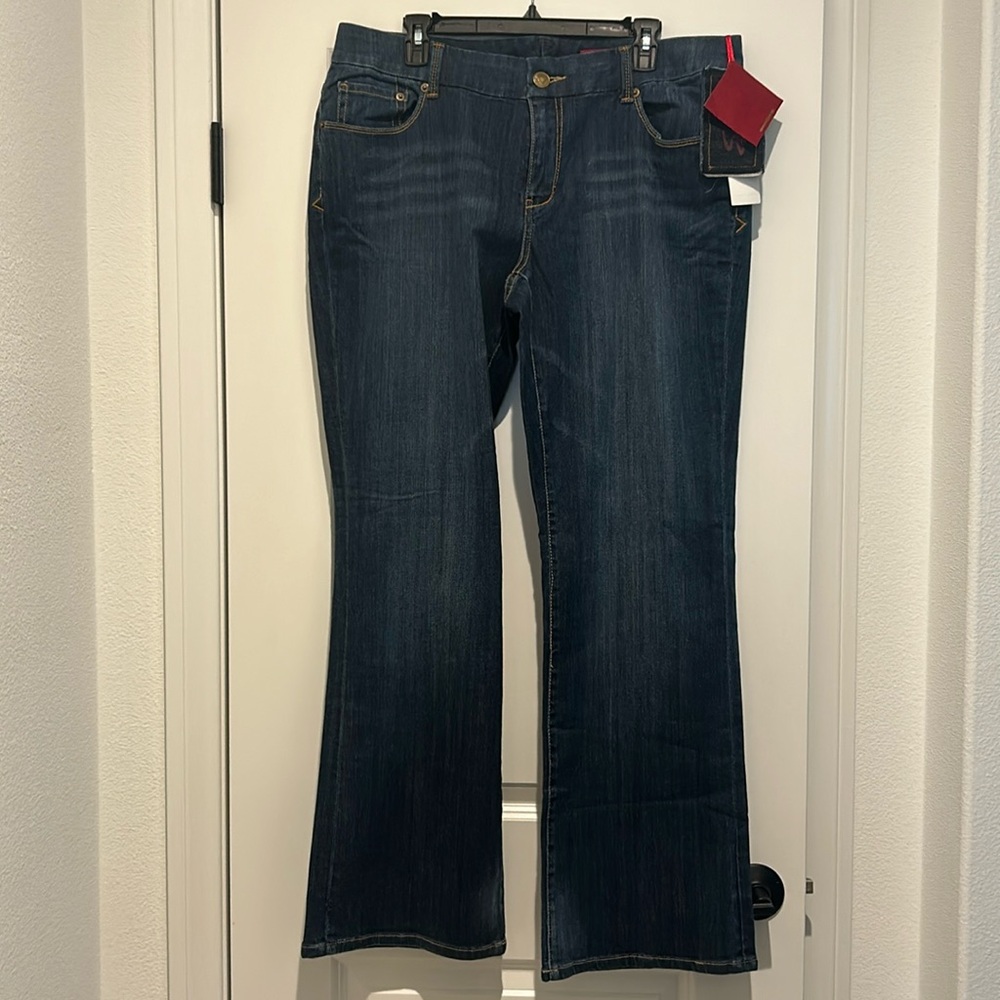 Seven Jeans Regular Boot Cut Jeans
